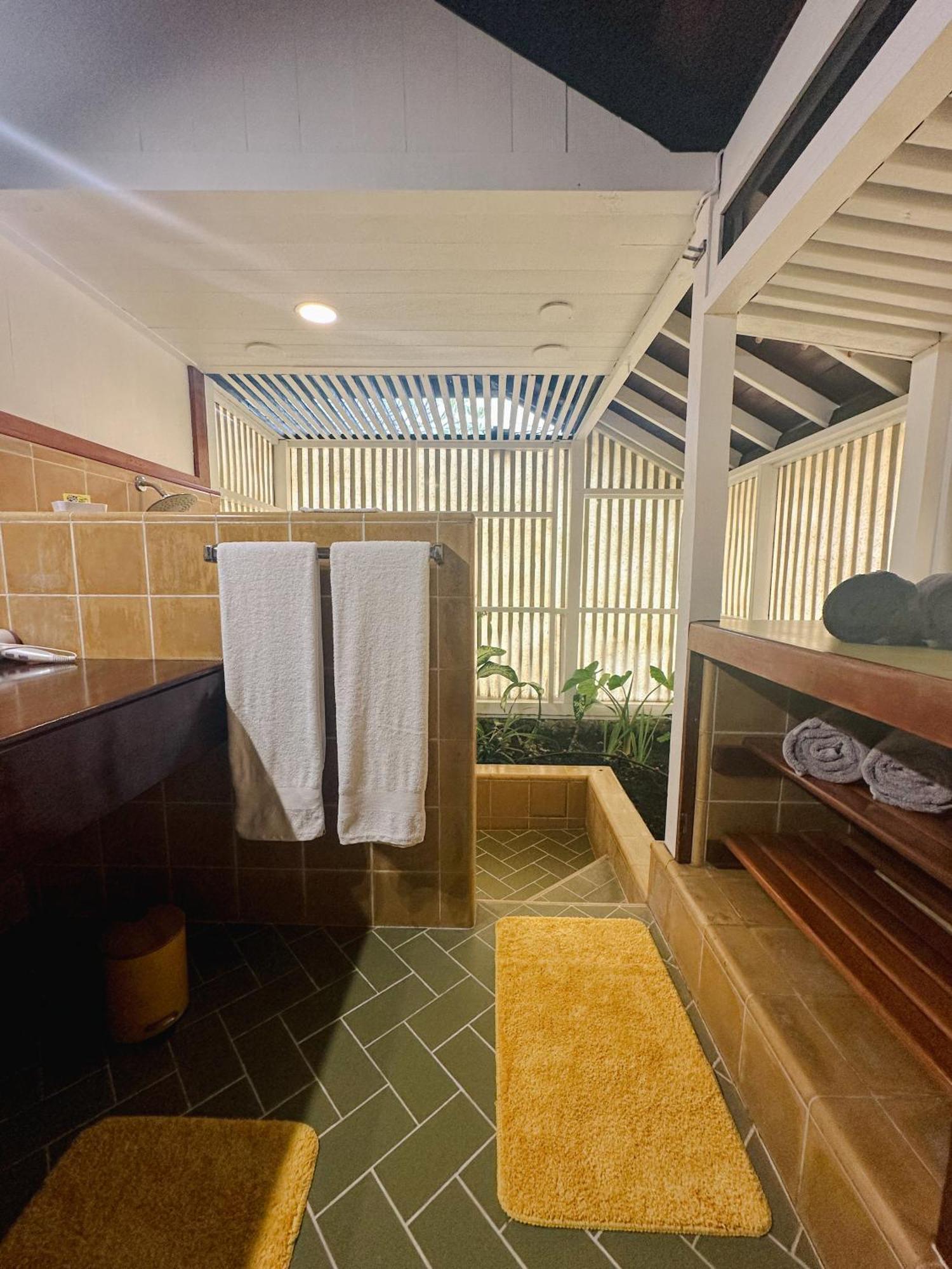 Chez Jay Moorea Beach House Villa Maharepa  ภายนอก รูปภาพ
